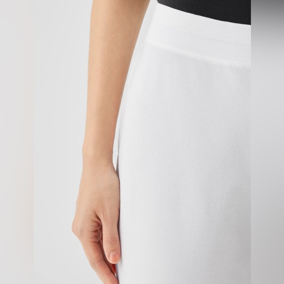 Eileen Fisher Washable Strech Crepe white pull up pants size M - Picture 5 of 6